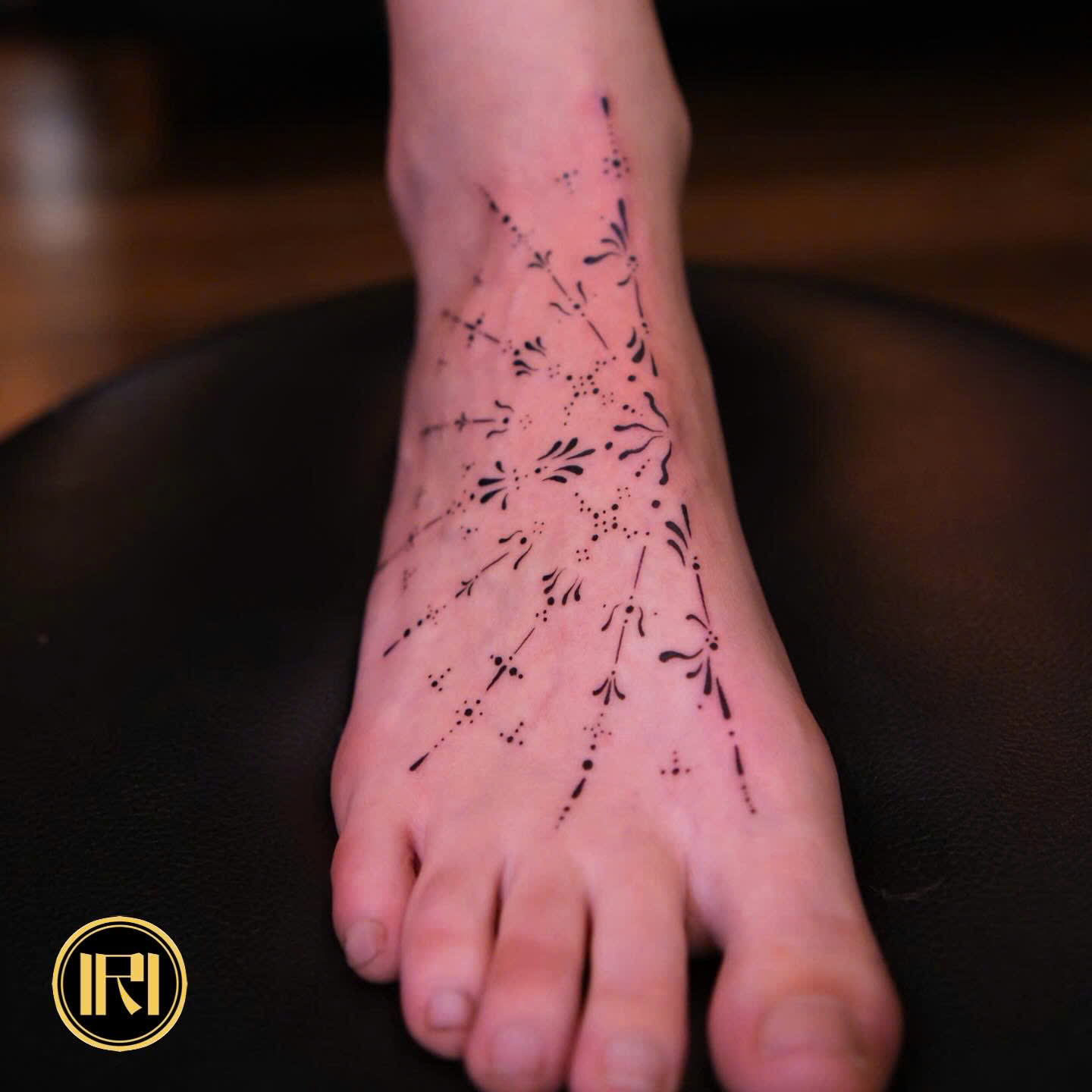 Linework & Geometric #8